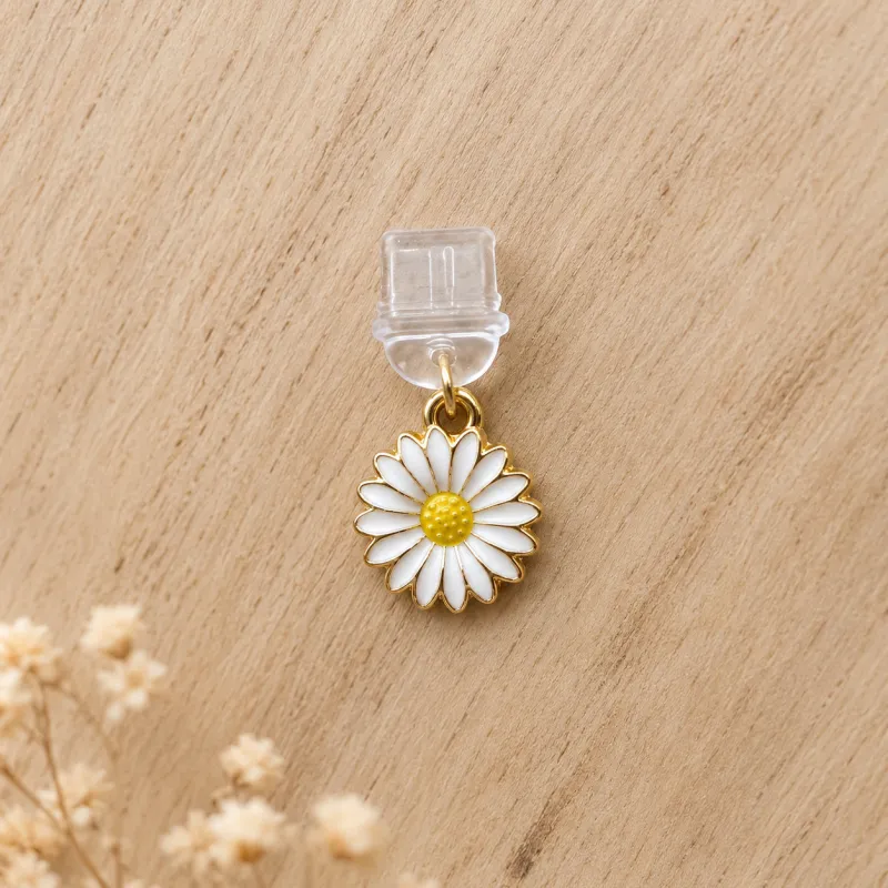 Bijou de liseuse Marguerite – Bouchon USB-C