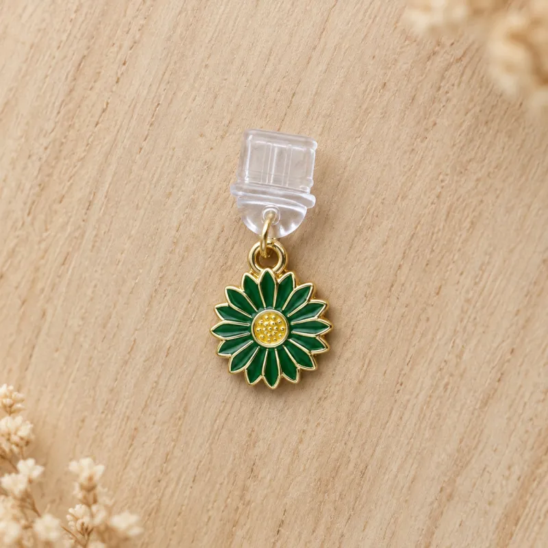Bijou de liseuse Marguerite – Bouchon USB-C