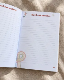 Carnet de suivi de lecture Rétro avec 100 fiches de lecture